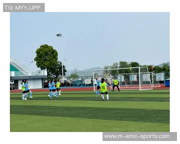 草花足球大师带你领略绿茵场上的激情与梦想之旅